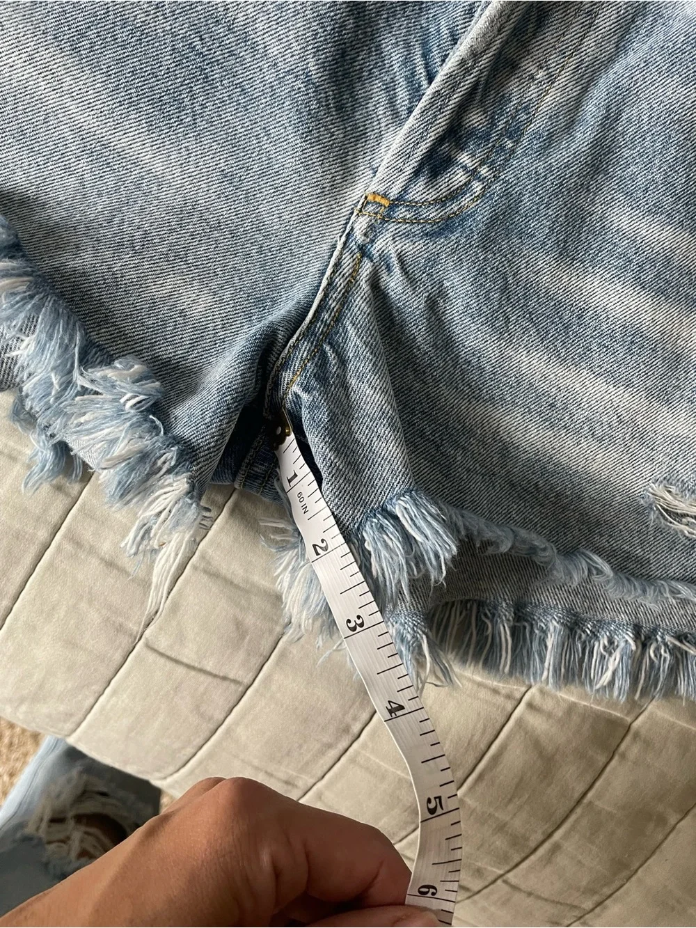 Agolde Light Wash High-Rise Distressed Denim Cutoff Shorts - Picture 6 of 7